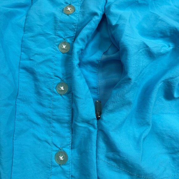 Mountain Hardwear Button Front Shirt Women's Size 8 Blue Outdoors Hiking Fishing - Picture 10 of 12